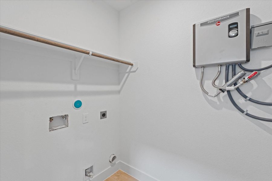 Spacious, unfurnished interior of a new home in , Houston (Image 14).