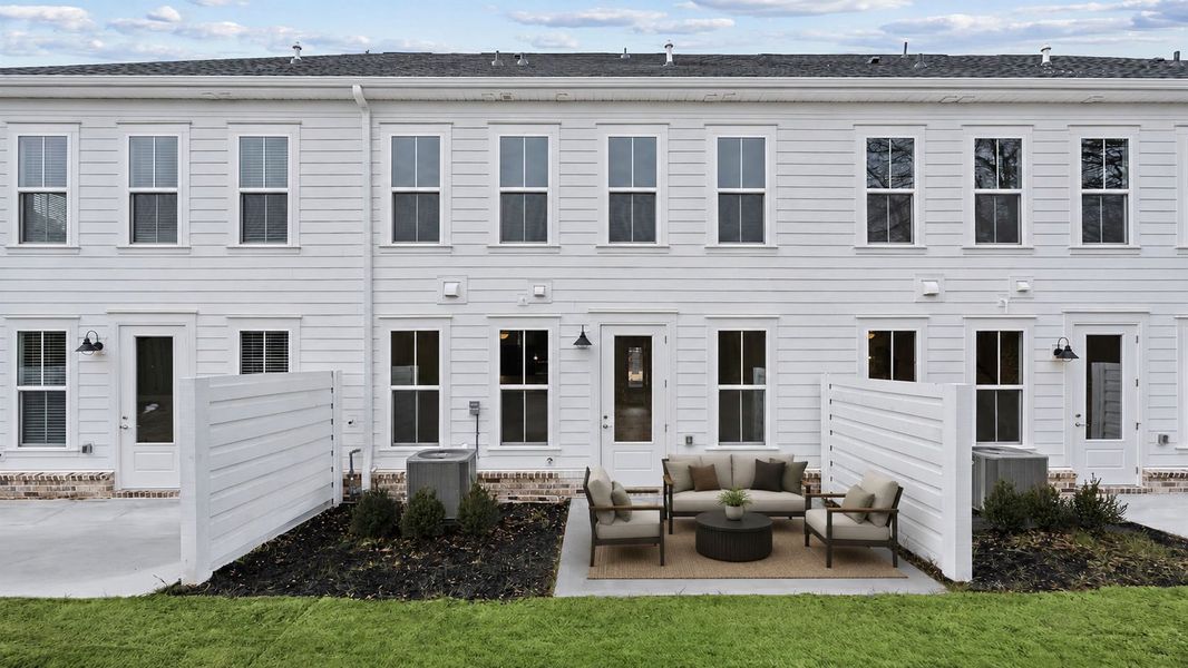 Exterior details and patio area of a home in Alston Park, Greenville (Image 4).