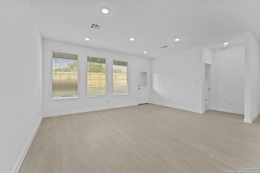 Spacious, unfurnished interior of a new home in , New Braunfels (Image 21). Spacious, unfurnished interior of a new home in , New Braunfels (Image 21).