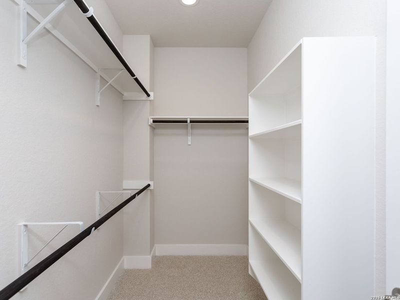 Image 37 of a home in .