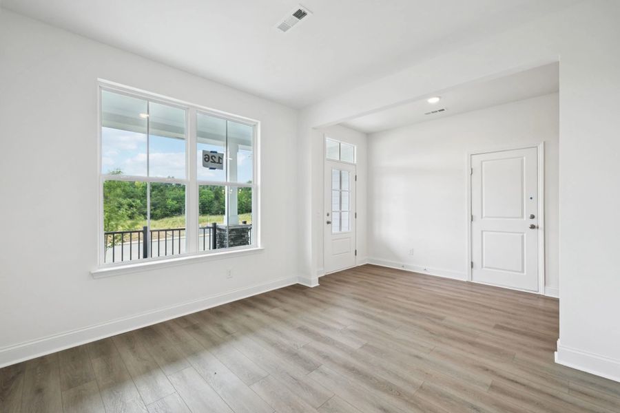 Spacious, unfurnished interior of a new home in Willow Landing, Mount Juliet (Image 10).