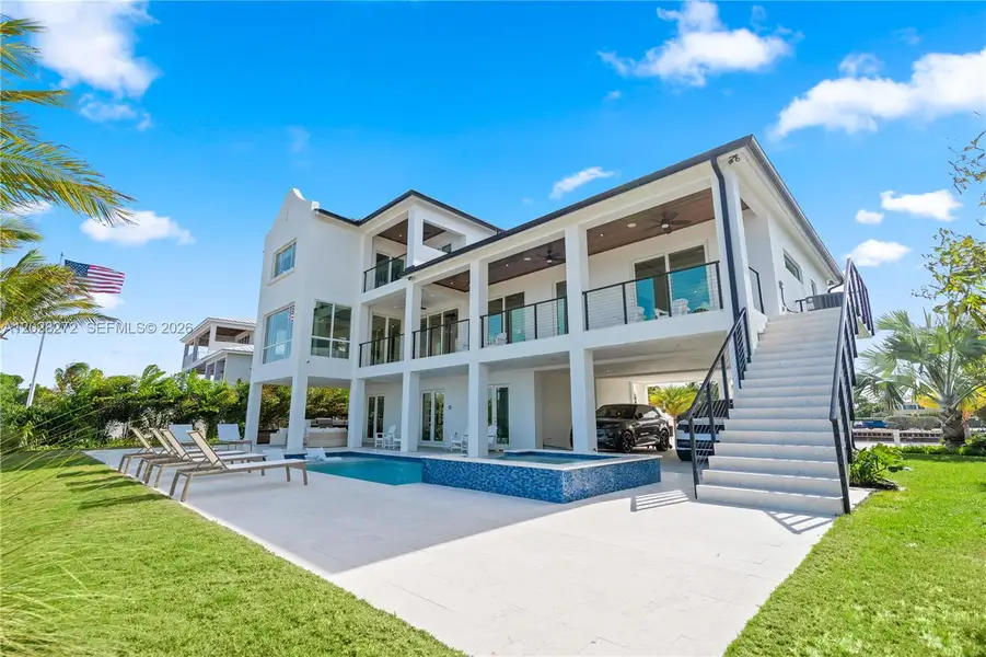 Exterior details and patio area of a home in , Marathon (Image 41).