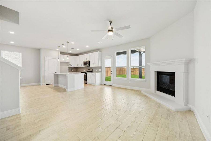 Spacious, unfurnished interior of a new home in Sicily, Princeton (Image 16).