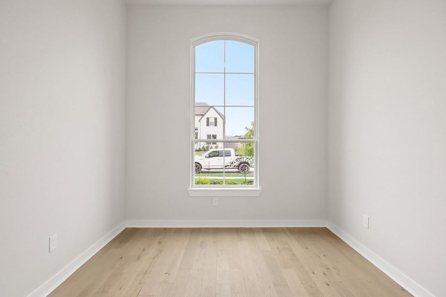 Spacious, unfurnished interior of a new home in ARTAVIA, Conroe (Image 14).