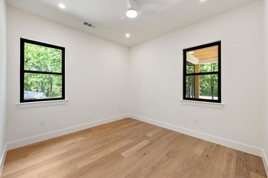 Spacious, unfurnished interior of a new home in , Corsicana (Image 37).