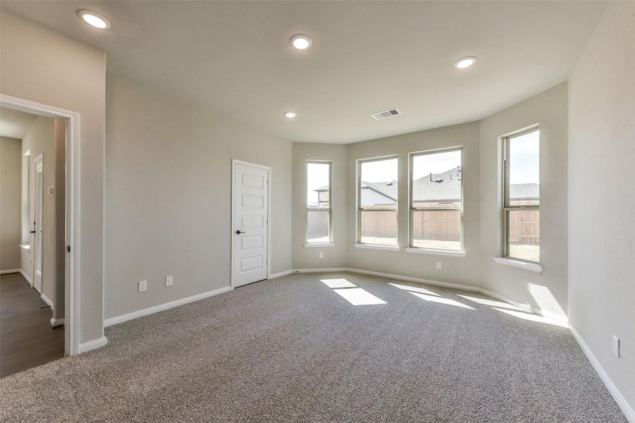 Spacious, unfurnished interior of a new home in Colony at Pinehurst, Pinehurst (Image 18). Spacious, unfurnished interior of a new home in Colony at Pinehurst, Pinehurst (Image 18).