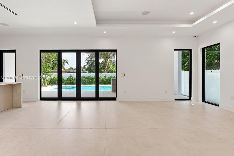 Spacious, unfurnished interior of a new home in , Miami (Image 46).