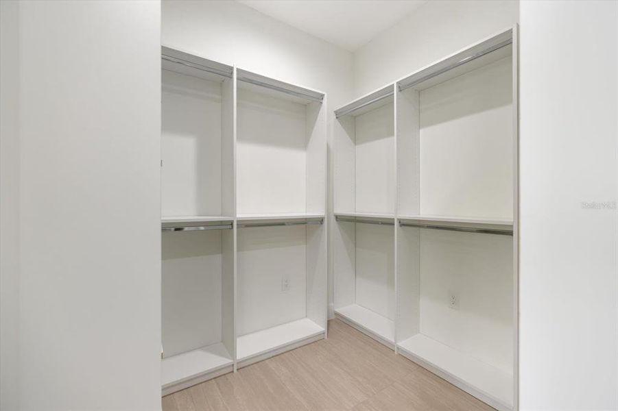 Spacious, unfurnished interior of a new home in , North Port (Image 23).