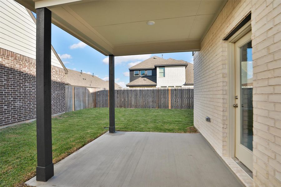 Exterior details and patio area of a home in Park at Eldridge, Sugar Land (Image 2). Exterior details and patio area of a home in Park at Eldridge, Sugar Land (Image 2).