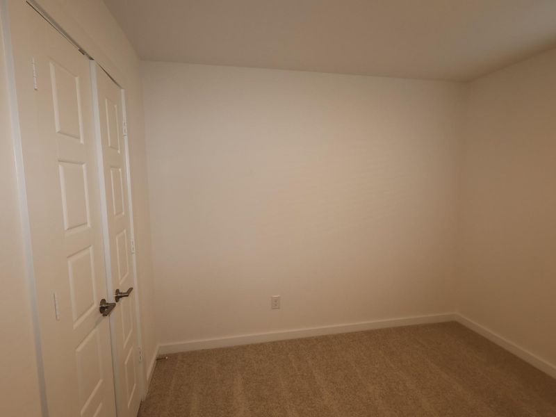 Spacious, unfurnished interior of a new home in Ambrose, La Marque (Image 14).