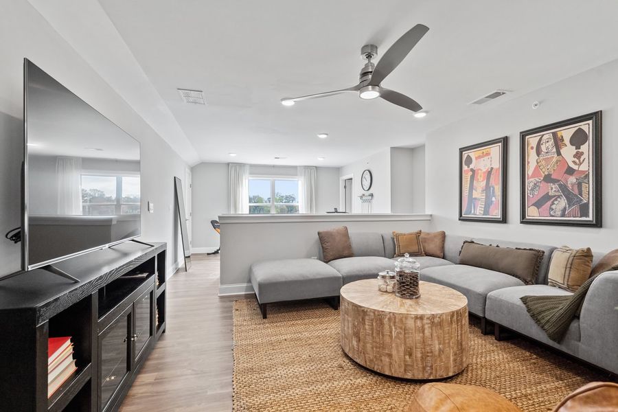 Representative furnished interior of a home built from the Venice by Brock Built in Brizo, Santa Rosa Beach (Image 43). Representative furnished interior of a home built from the Venice by Brock Built in Brizo, Santa Rosa Beach (Image 43).