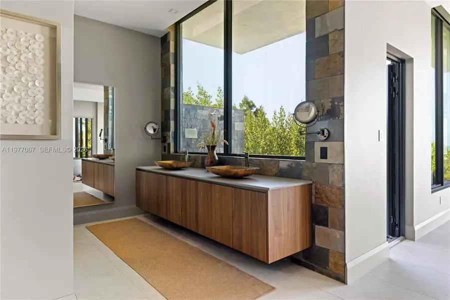 Furnished interior view inside a new home in , Marathon (Image 3).