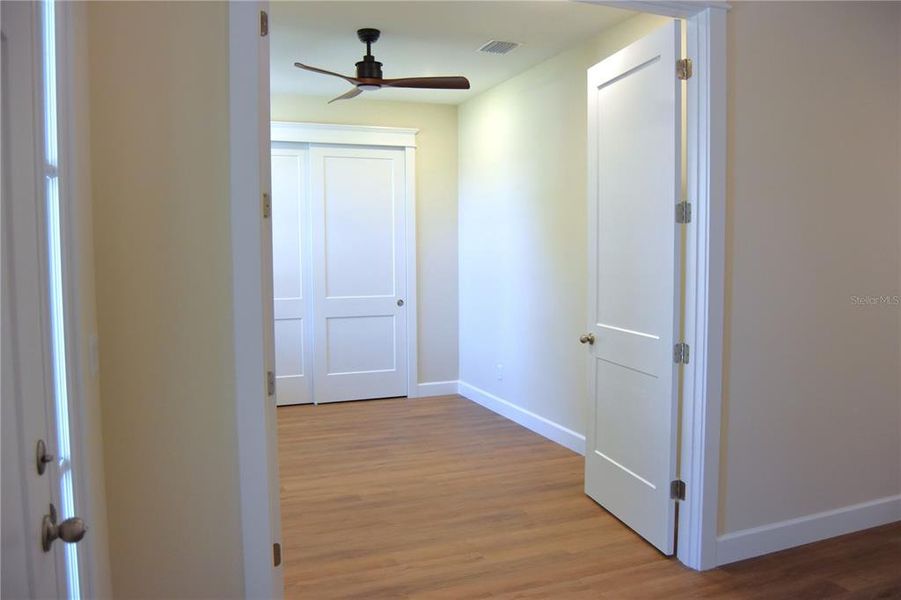Spacious, unfurnished interior of a new home in , St. Petersburg (Image 18). Spacious, unfurnished interior of a new home in , St. Petersburg (Image 18).