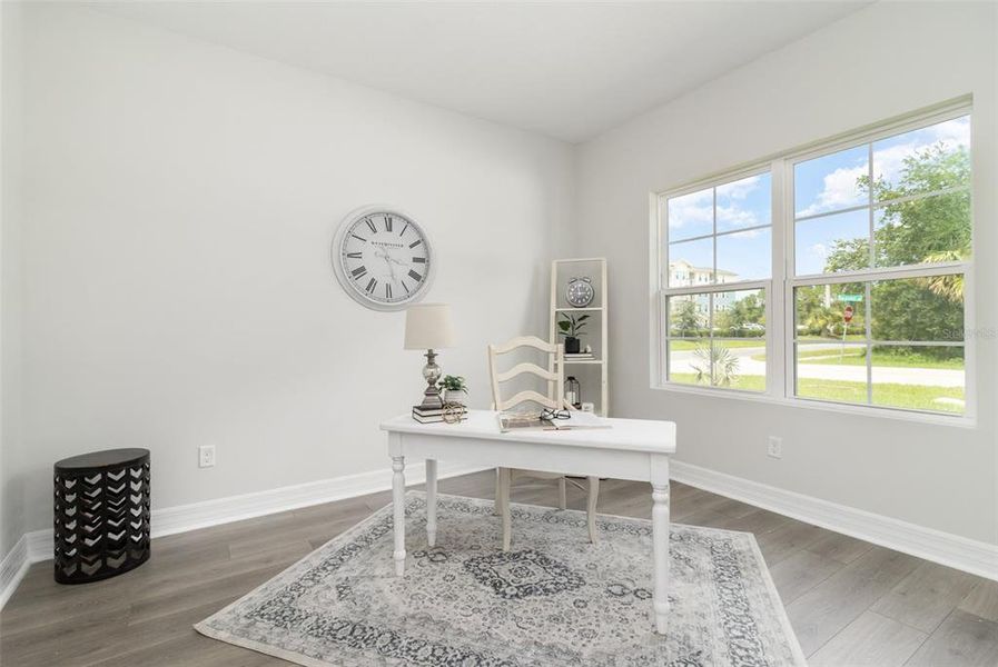 Furnished interior view inside a new home in , Lecanto (Image 5).