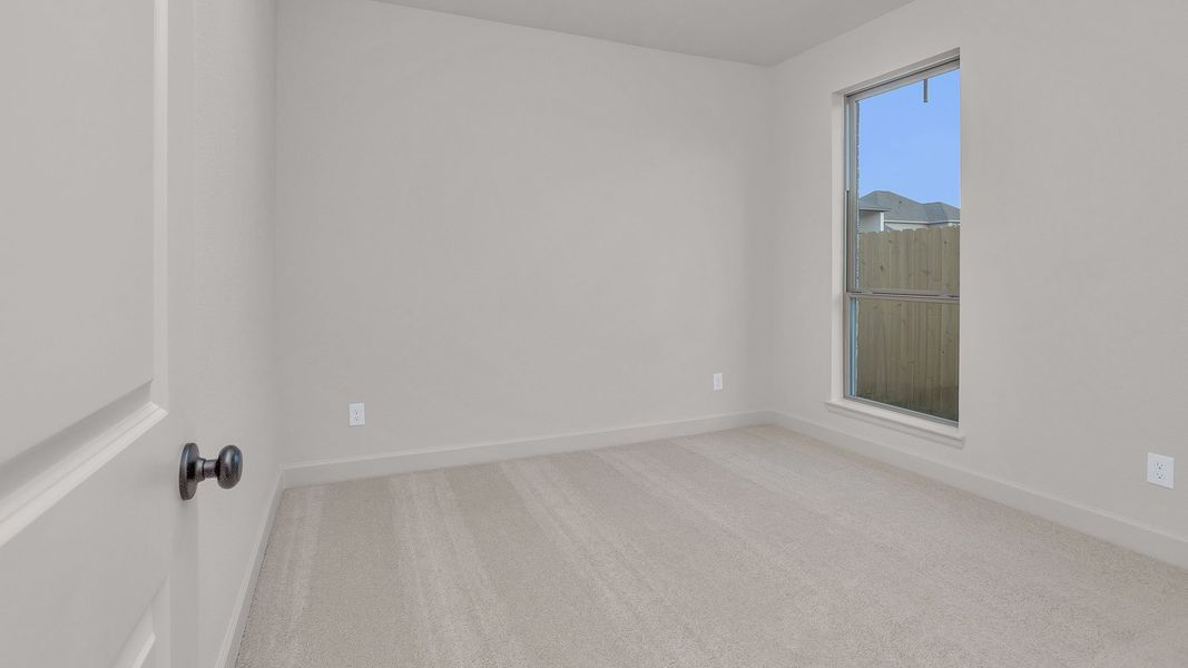 Spacious, unfurnished interior of a new home in Grand Central Park, Conroe (Image 23).