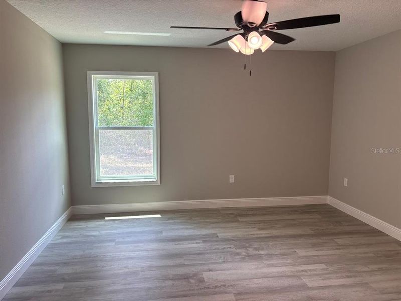 Spacious, unfurnished interior of a new home in , Dunnellon (Image 16).