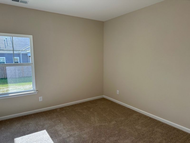 Spacious, unfurnished interior of a new home in Cumberland Estates, Fairview (Image 10).