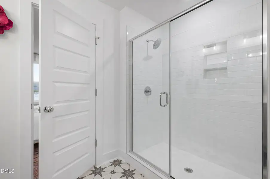 APA-0019*_Creator_C_PrimaryBath2