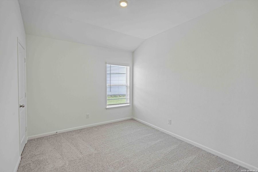Spacious, unfurnished interior of a new home in Savannah Place, San Antonio (Image 7).