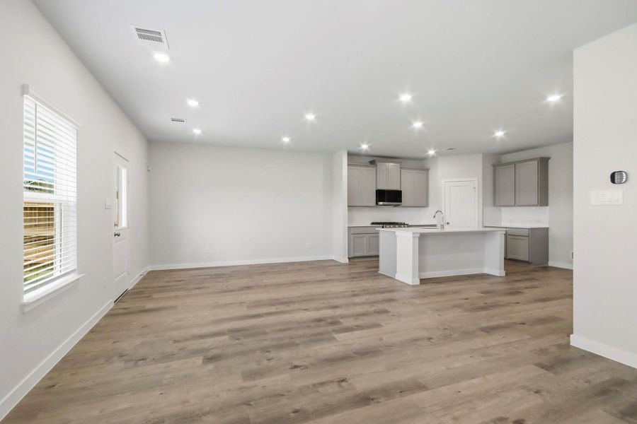 Spacious, unfurnished interior of a new home in Maple Woods, Hockley (Image 18).