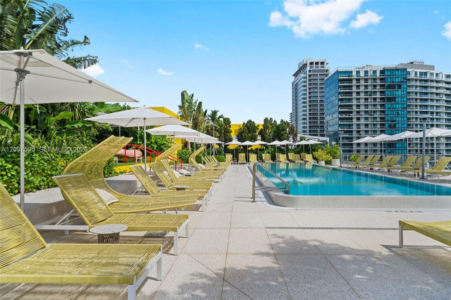 Condo located in Miami, FL showcasing its design and architecture (Image 22).
