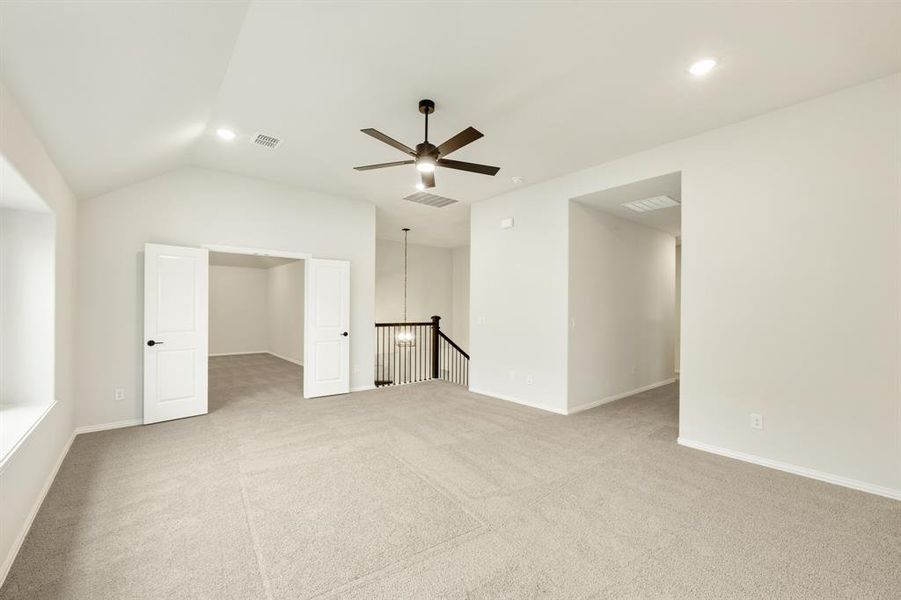 Spacious, unfurnished interior of a new home in The Retreat at North Grove 70-75, Waxahachie (Image 33). Spacious, unfurnished interior of a new home in The Retreat at North Grove 70-75, Waxahachie (Image 33).