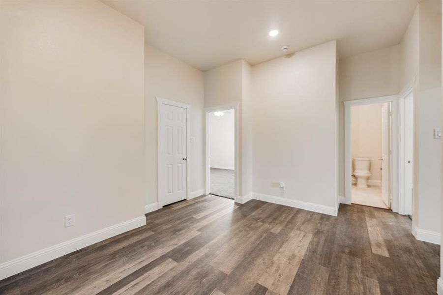 Spacious, unfurnished interior of a new home in , Corsicana (Image 16). Spacious, unfurnished interior of a new home in , Corsicana (Image 16).