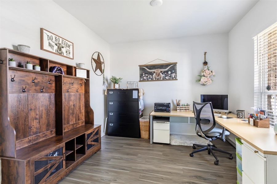 Furnished interior view inside a new home in Granger Pines, Conroe (Image 19).