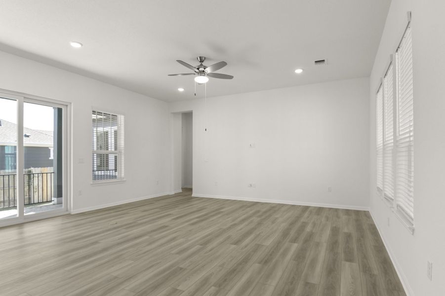 Spacious, unfurnished interior of a new home in Easton Park, Austin (Image 45).