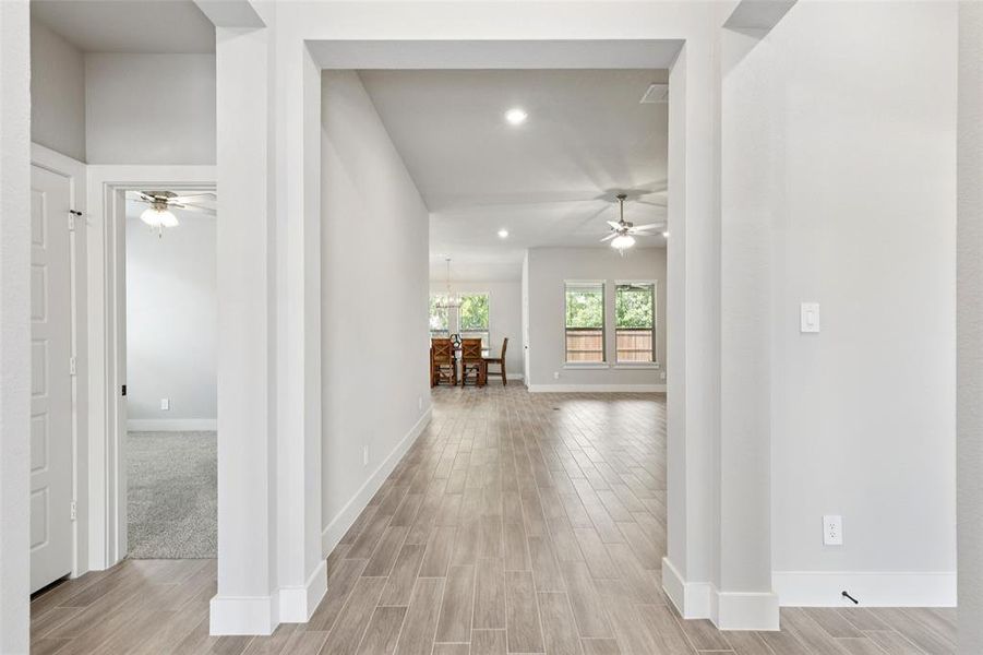 Spacious, unfurnished interior of a new home in Willow Vista Estates, Saginaw (Image 17).