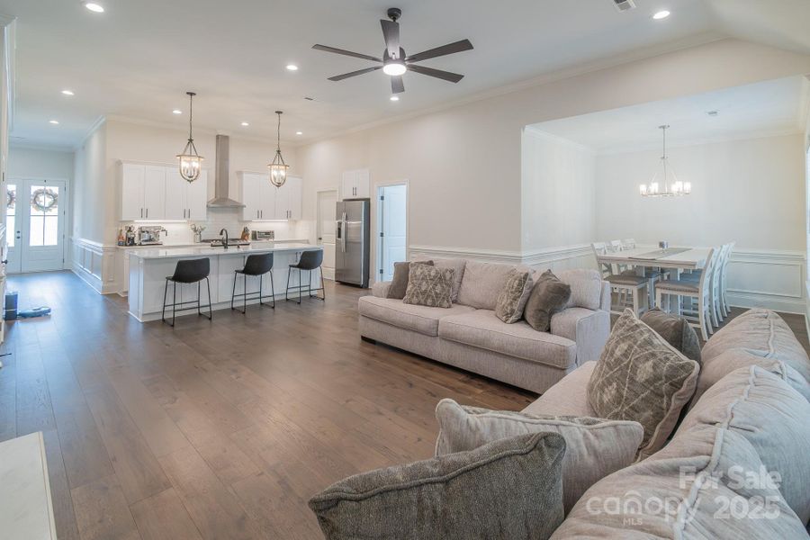 Furnished interior view inside a new home in , Florence (Image 34).