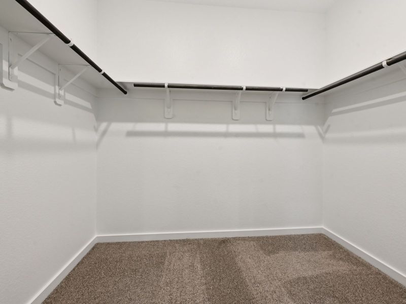 Spacious, unfurnished interior of a new home in Pinewood Trails - City Series, Atascocita (Image 20).