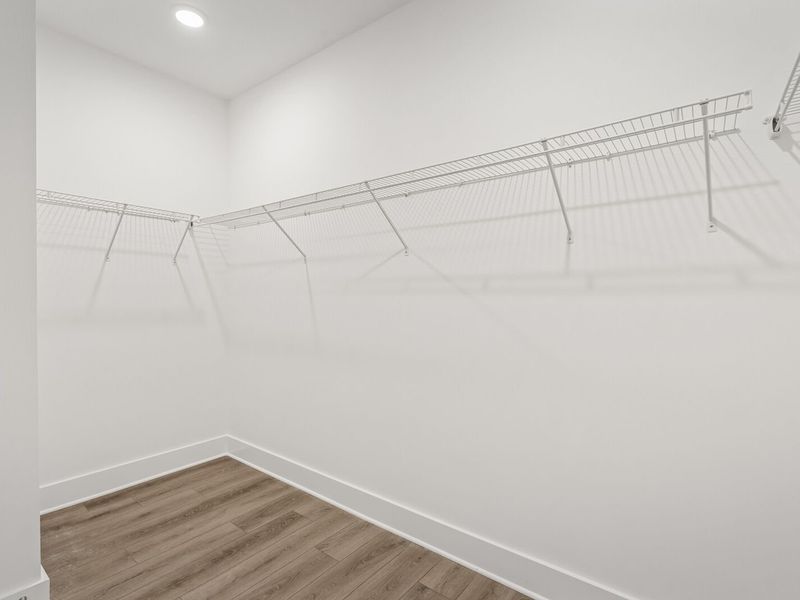 Spacious, unfurnished interior of a new home in Woods Crossing, Gallatin (Image 61).