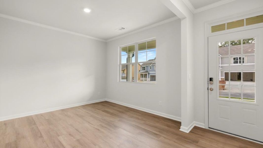 Spacious, unfurnished interior of a new home in Oconee Overlook, Gainesville (Image 12).