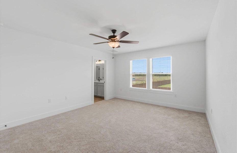 Spacious, unfurnished interior of a new home in Lagos, Manor (Image 13). Spacious, unfurnished interior of a new home in Lagos, Manor (Image 13).
