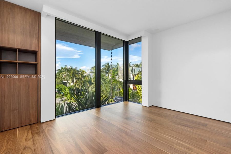 Spacious, unfurnished interior of a new home in , North Miami (Image 25).