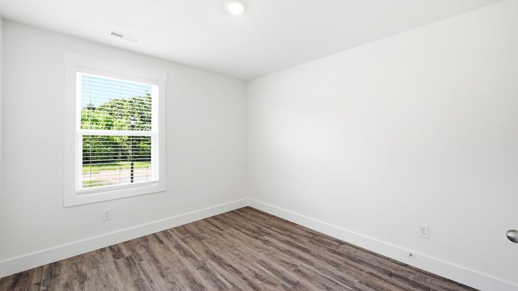 Spacious, unfurnished interior of a new home in The Arbor Townhomes, Kingsport (Image 20).