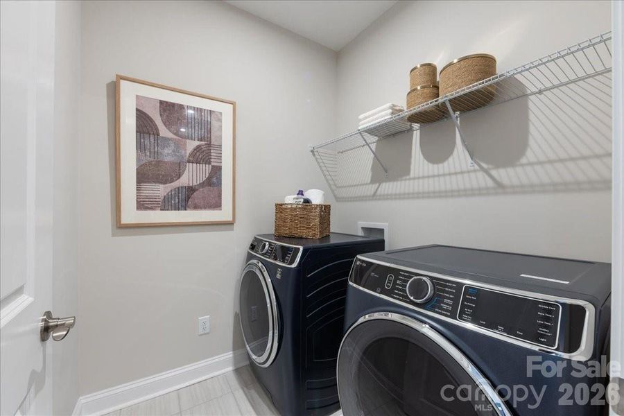 Falcon Plan Model Photo