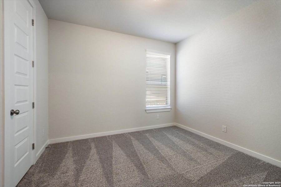 Spacious, unfurnished interior of a new home in The Crossvine, Schertz (Image 19).