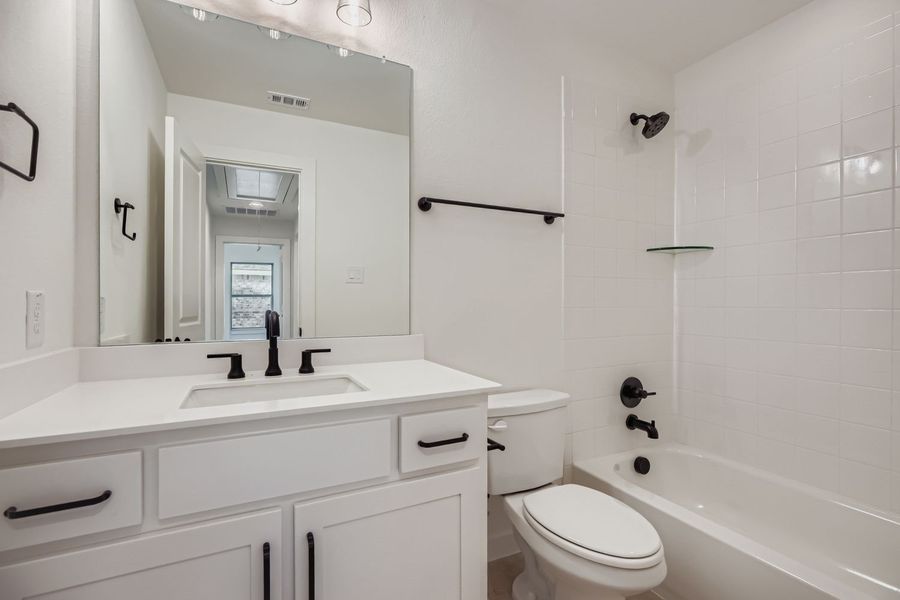 4413 Script - Full Bath 4413 Script - Full Bath