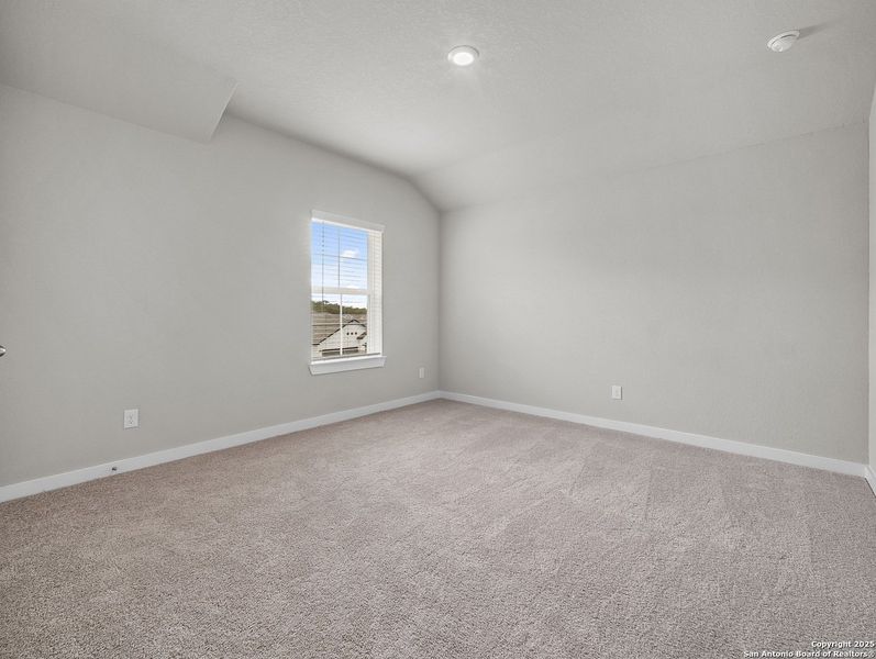 Spacious, unfurnished interior of a new home in Hunter's Ranch, San Antonio (Image 10). Spacious, unfurnished interior of a new home in Hunter's Ranch, San Antonio (Image 10).