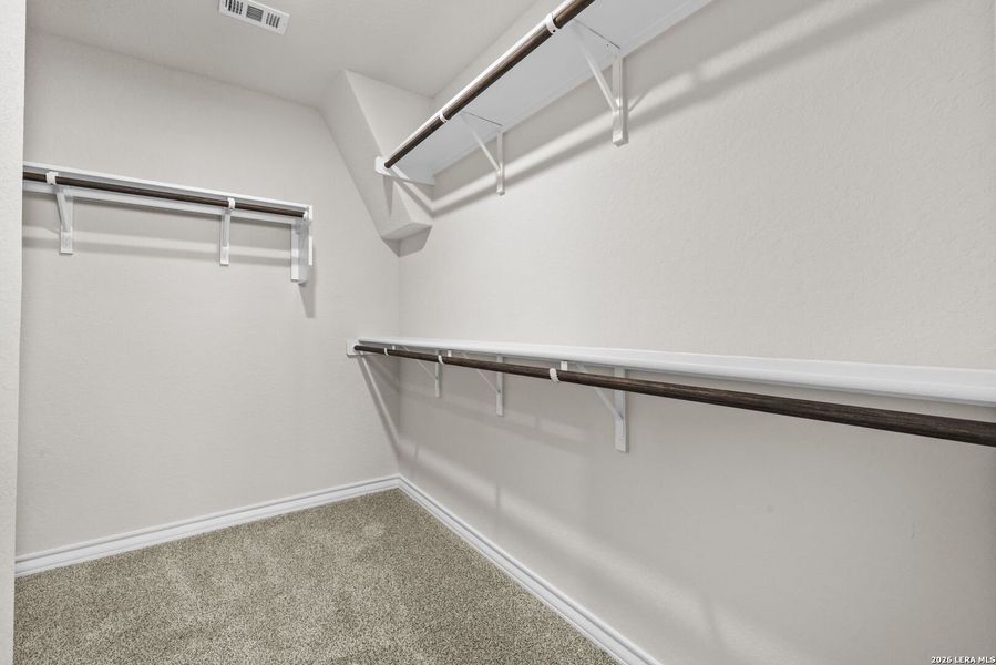 Spacious, unfurnished interior of a new home in Stonehill, San Antonio (Image 19).