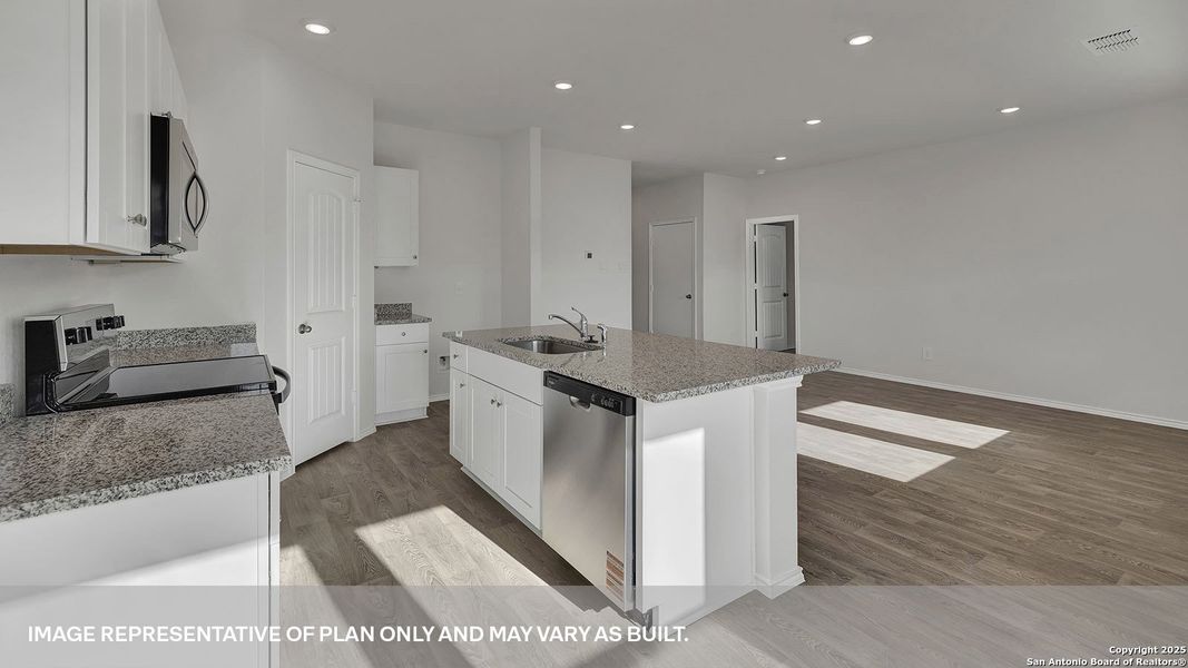 Furnished interior view inside a new home in Arroyo Ranch, Seguin (Image 6). Furnished interior view inside a new home in Arroyo Ranch, Seguin (Image 6).