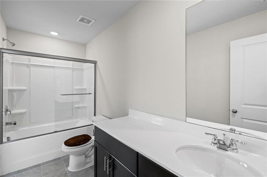 Furnished interior view inside a new home in , Snellville (Image 12).