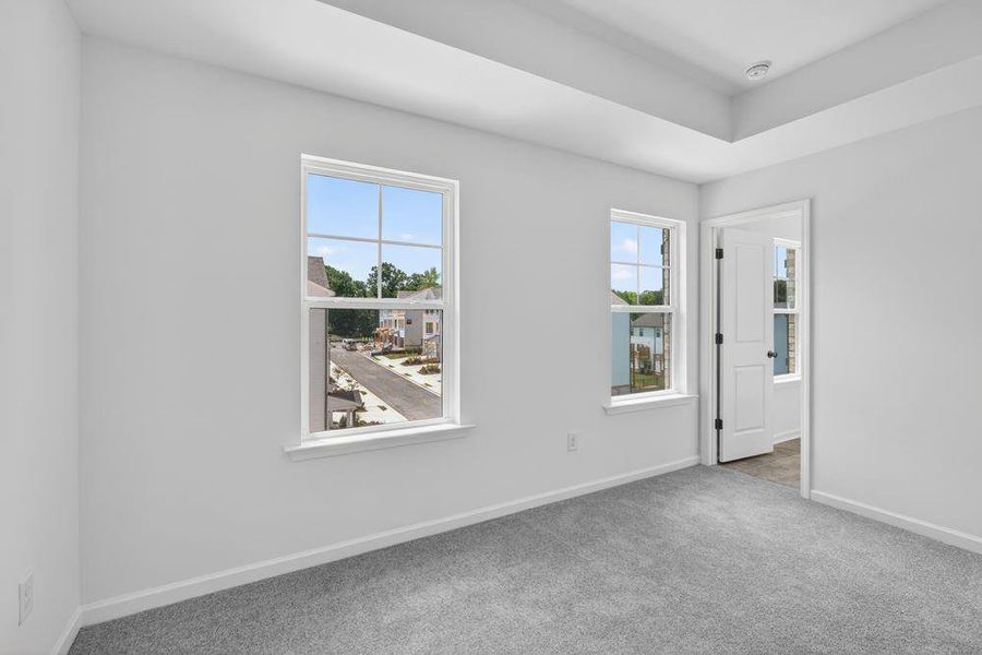 Spacious, unfurnished interior of a new home in Rosewood Farm, Lawrenceville (Image 27).