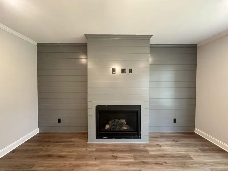 Spacious, unfurnished interior of a new home in , Sugar Hill (Image 10).