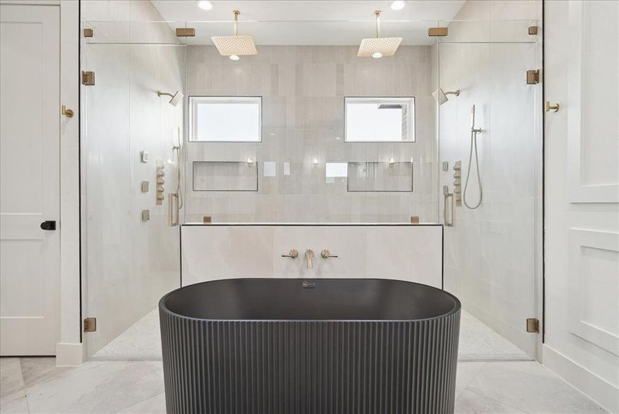 Furnished interior view inside a new home in , Waxahachie (Image 28).