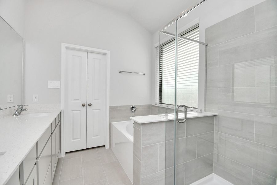 Furnished interior view inside a new home in Arabella on the Prairie: Premier Collection, Richmond (Image 25).