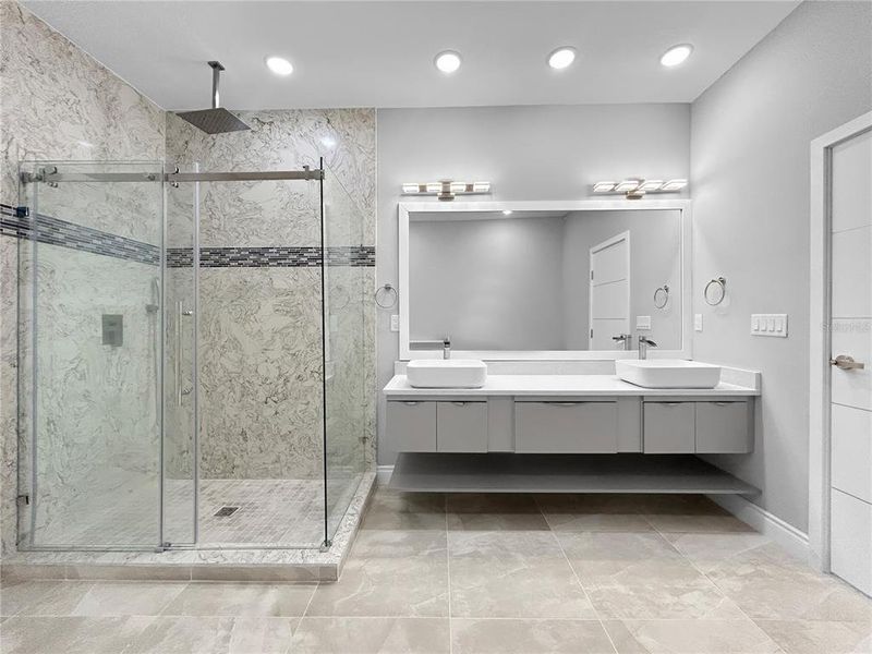 Furnished interior view inside a new home in , Davenport (Image 13).