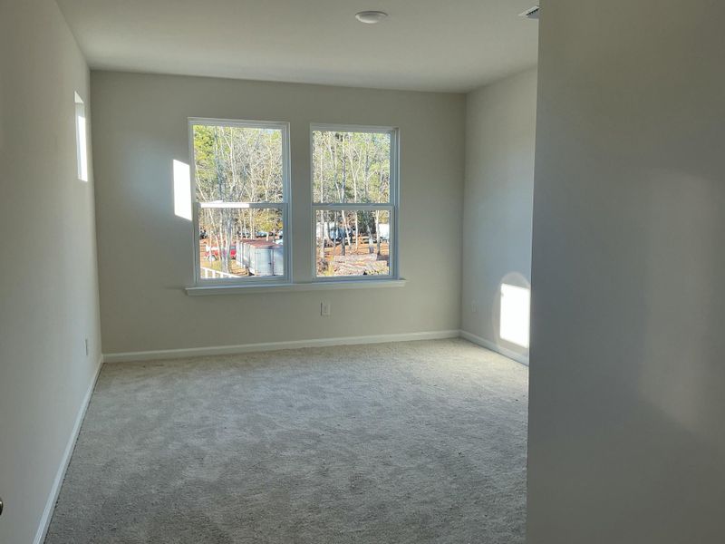 Spacious, unfurnished interior of a new home in Hammock Walk at Nexton, Summerville (Image 17).